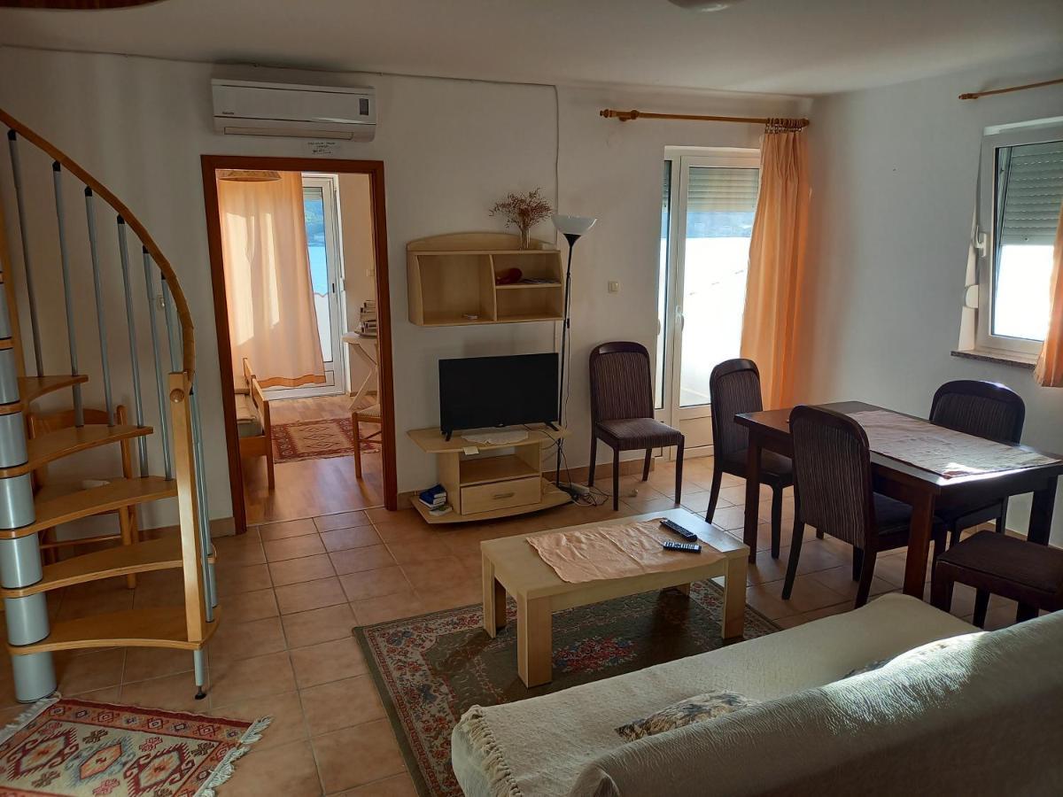 شقة Apartman سوبيتارسكا دراغا المظهر الخارجي الصورة